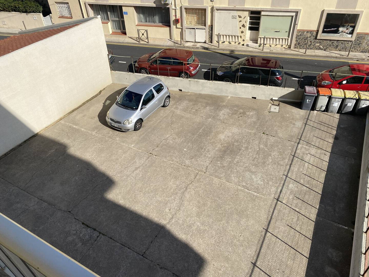 T2 traversant 51m² à 100m de la plage, parking privé - Photo 14