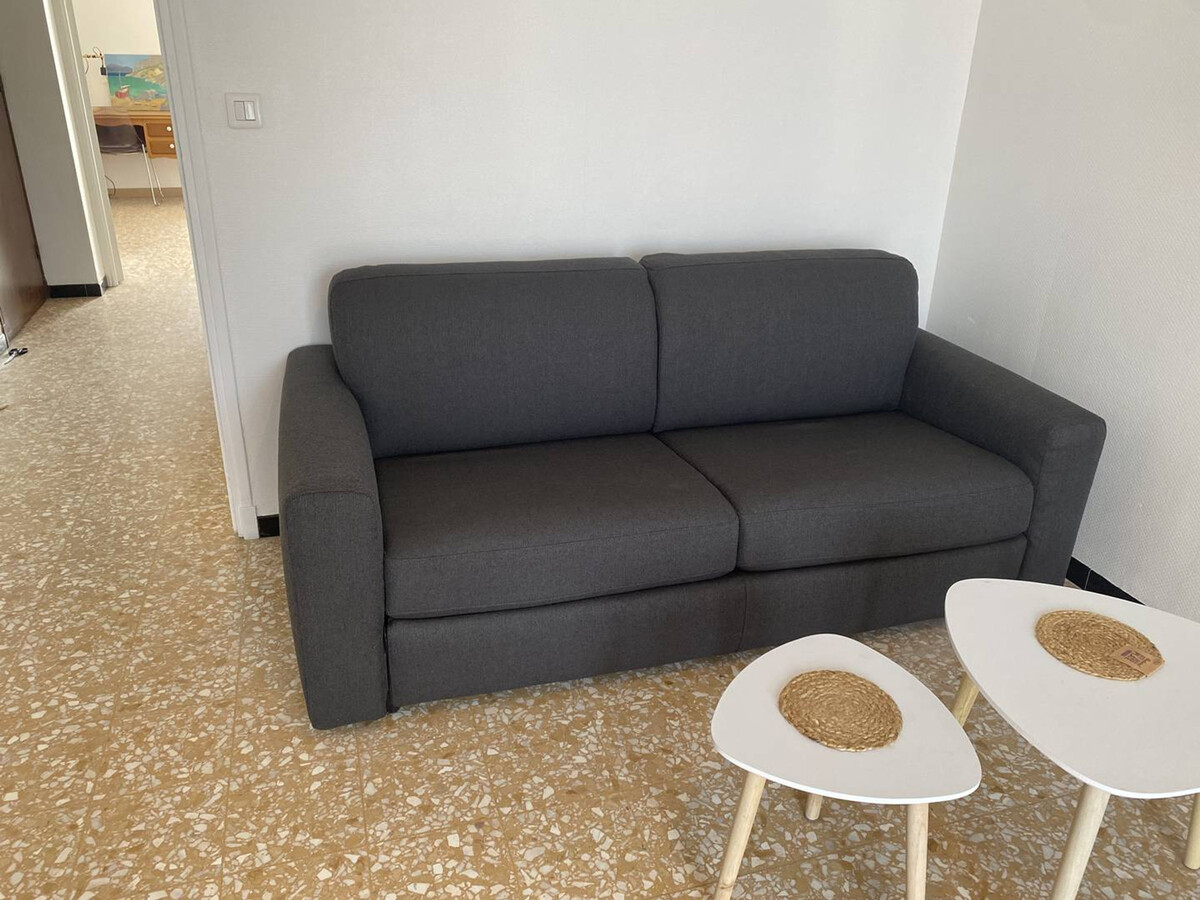 T2 traversant 51m² à 100m de la plage, parking privé - Photo 15