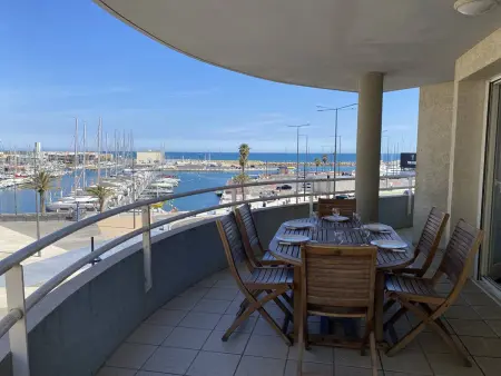 Location appartement à Canet en Roussillon, Grand appartement 3 pièces avec terrasse et parking à Canet-en-Roussillon