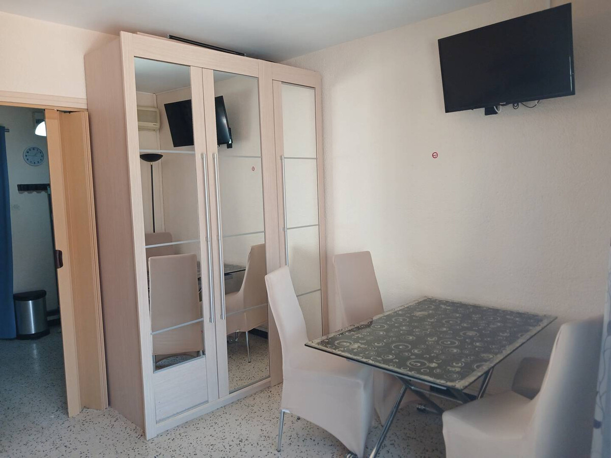 Studio 25m² climatisé, plage à 70m à Canet - Photo 2
