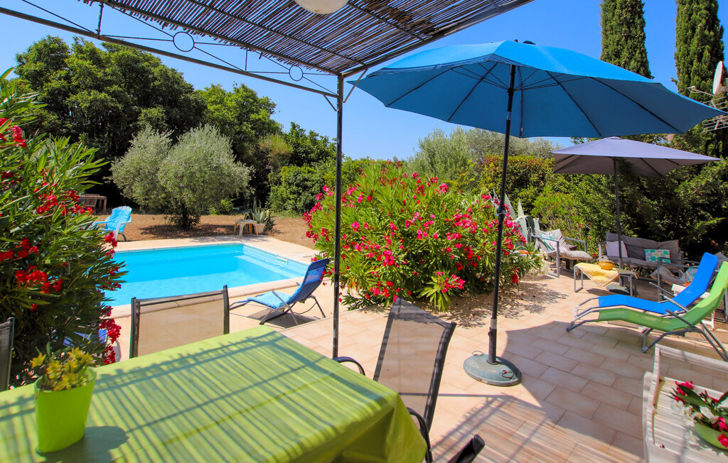 Maison provençale 6 pers. piscine et jardin 1300 m² - Photo 2