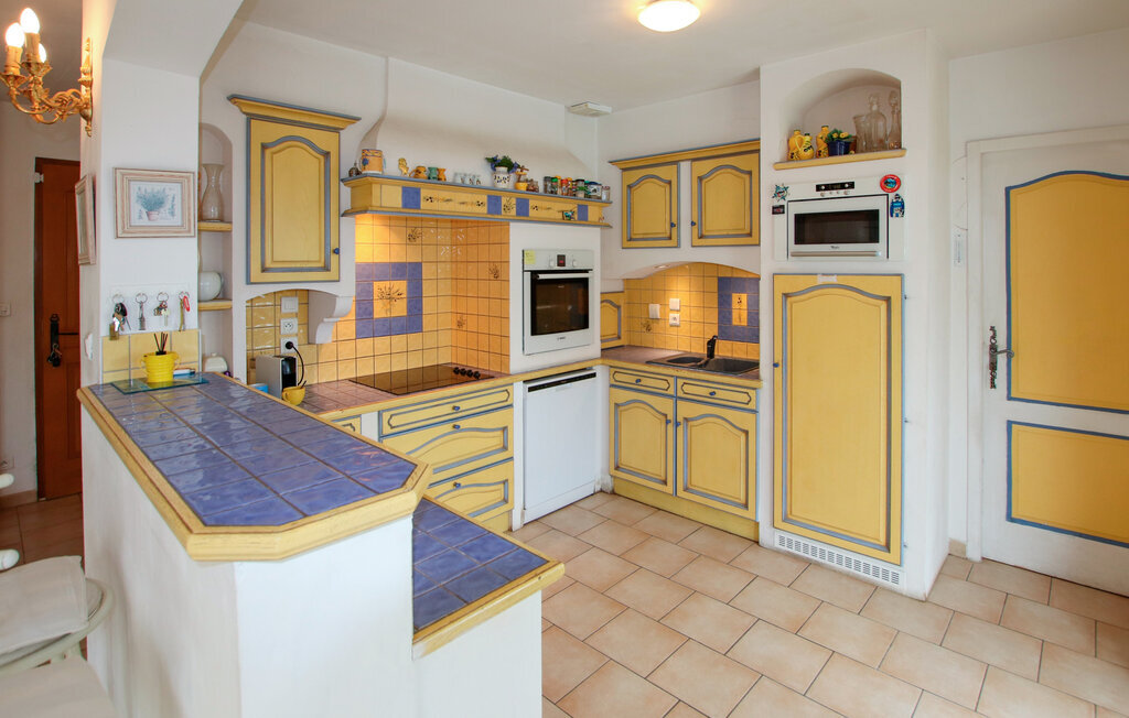 Maison provençale 6 pers. piscine et jardin 1300 m² - Photo 12