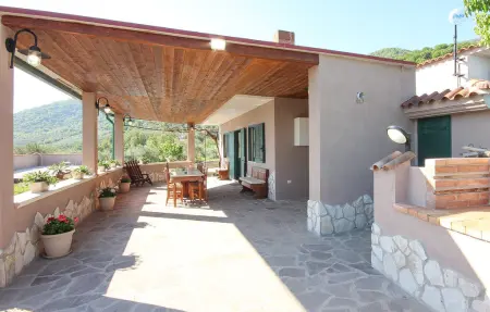 Maison avec piscine et vue panoramique à Avella : photo 14