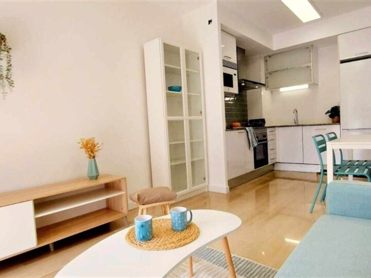 Appartement 2 chambres rénové, terrasse et piscine à Salou - Photo 17