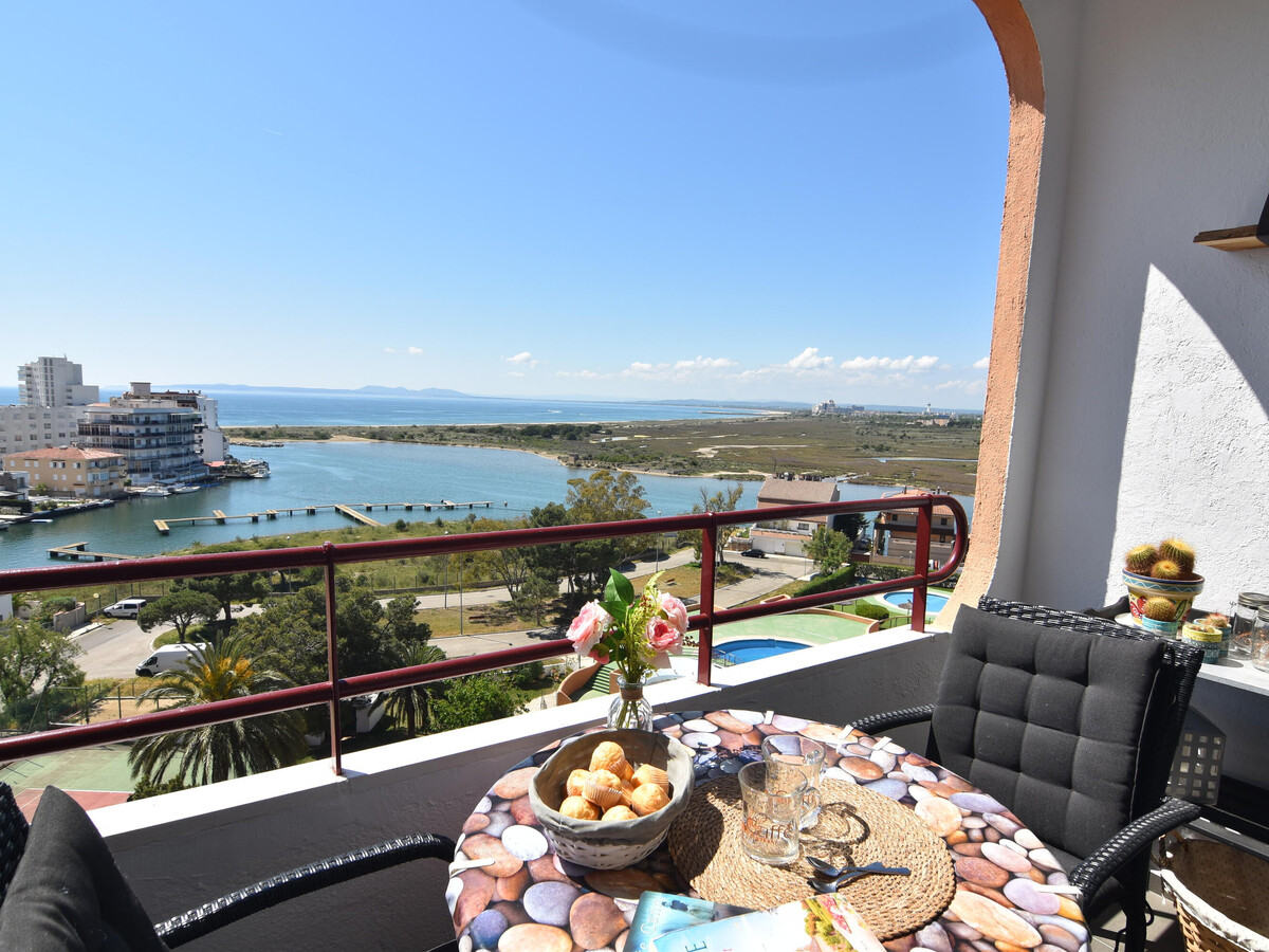 Studio Roses, plage Santa Margarida, piscine commune - Photo 4