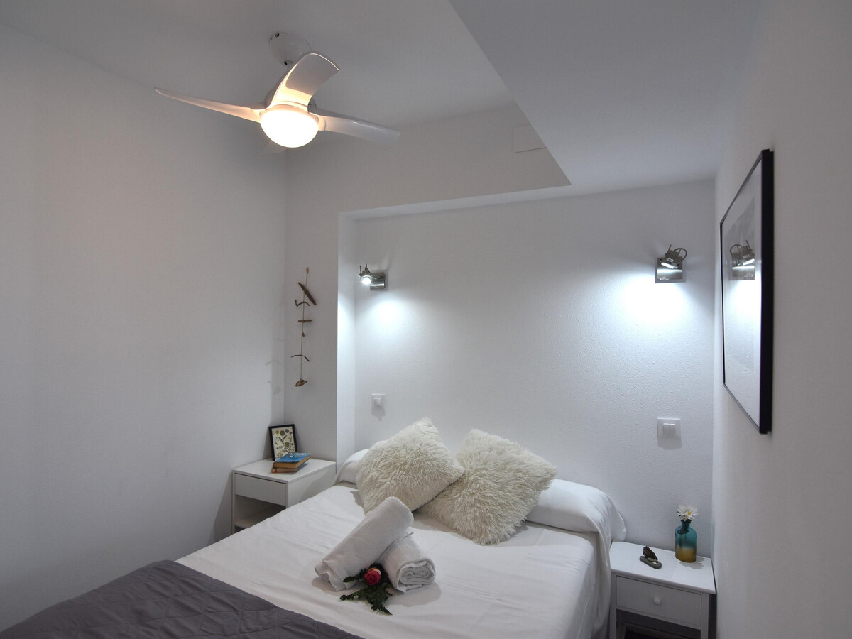 Studio Roses, plage Santa Margarida, piscine commune - Photo 12