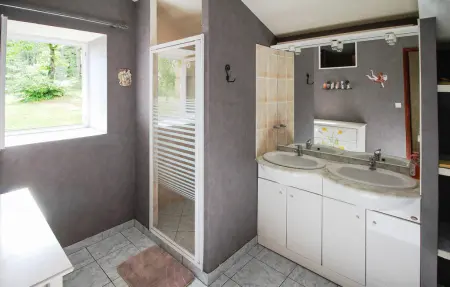 Maison en pierre avec piscine à Montcabrier : photo 16