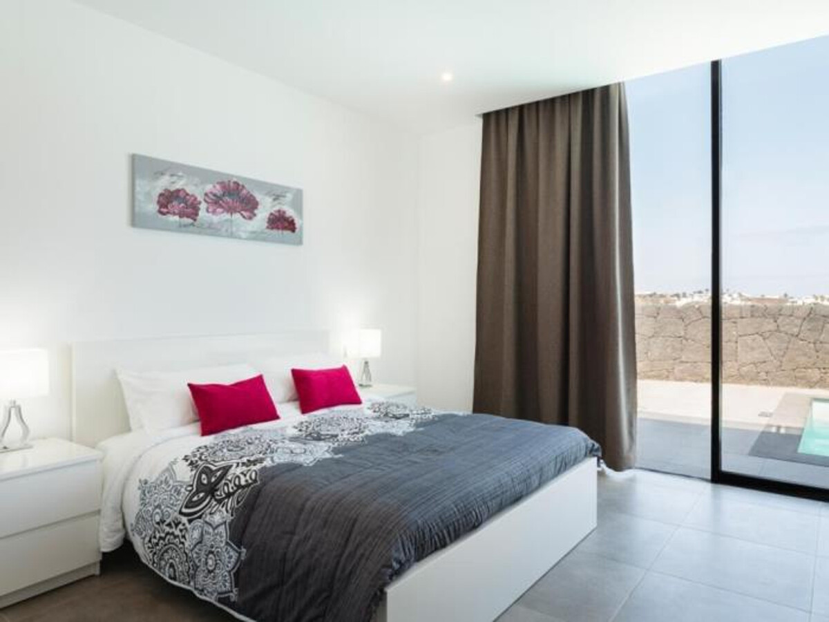 Villa Bern à Tías : 3 chambres, piscine chauffée et vue mer - Photo 10
