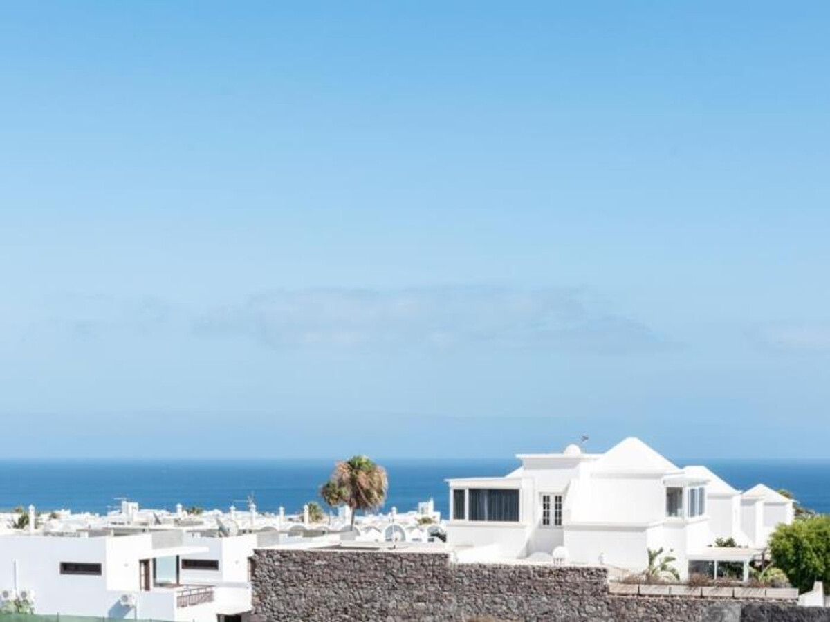 Villa Bern à Tías : 3 chambres, piscine chauffée et vue mer - Photo 15