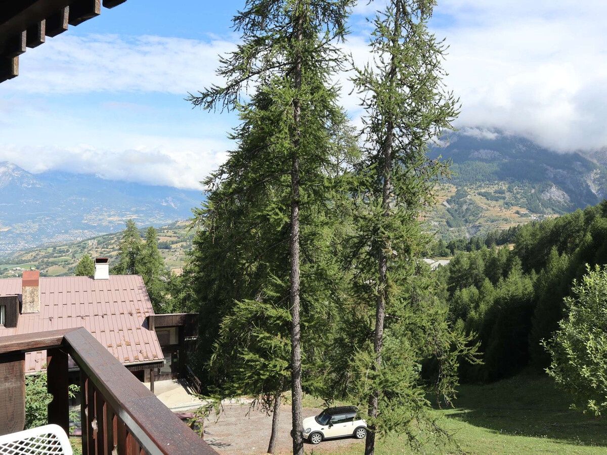 Studio 5 pers. bord de piste aux Orres, balcon vue piste - Photo 9