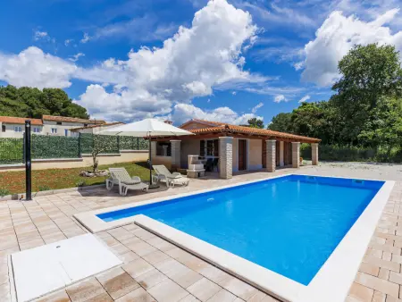 Maison Santina avec piscine privée à Višnjan