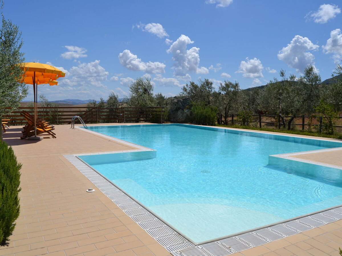 Giallo, gîte 2 pièces avec piscine à Lajatico - Photo 2