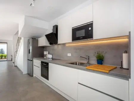 Maison Larus avec piscine privée à Malinska : photo 9