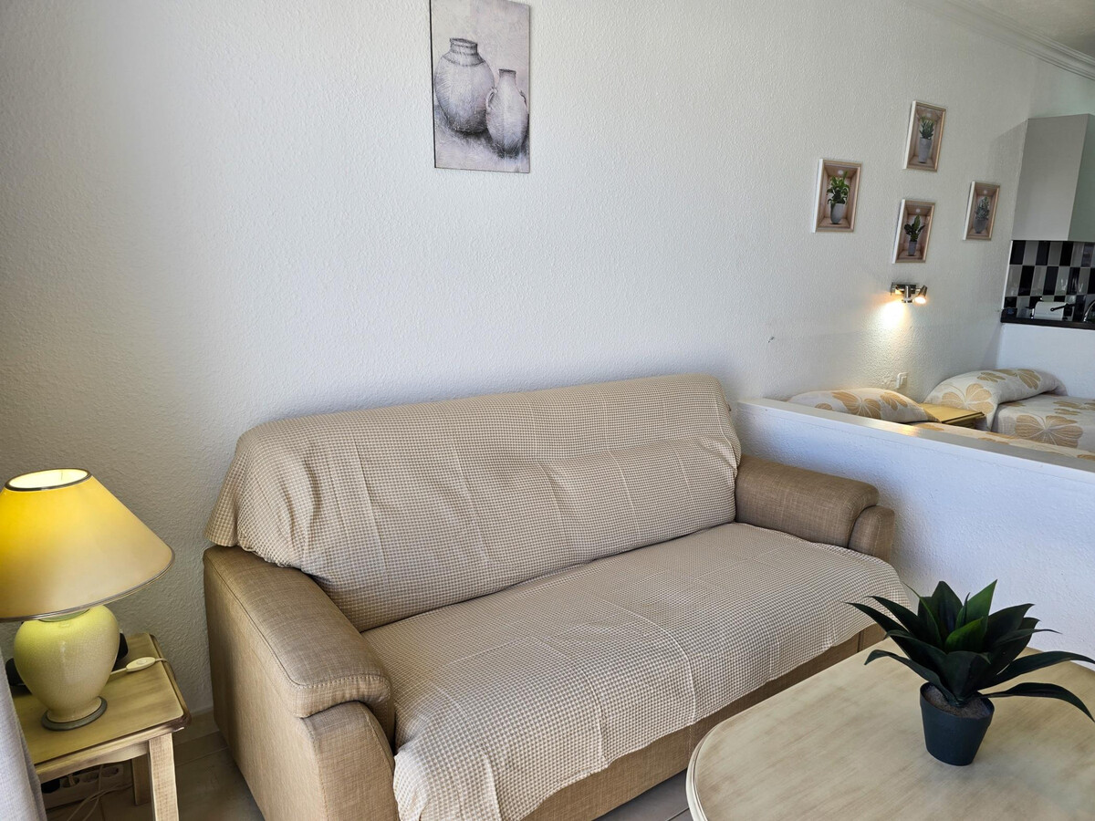 Studio vue mer à San Eugenio, piscine chauffée - Photo 10