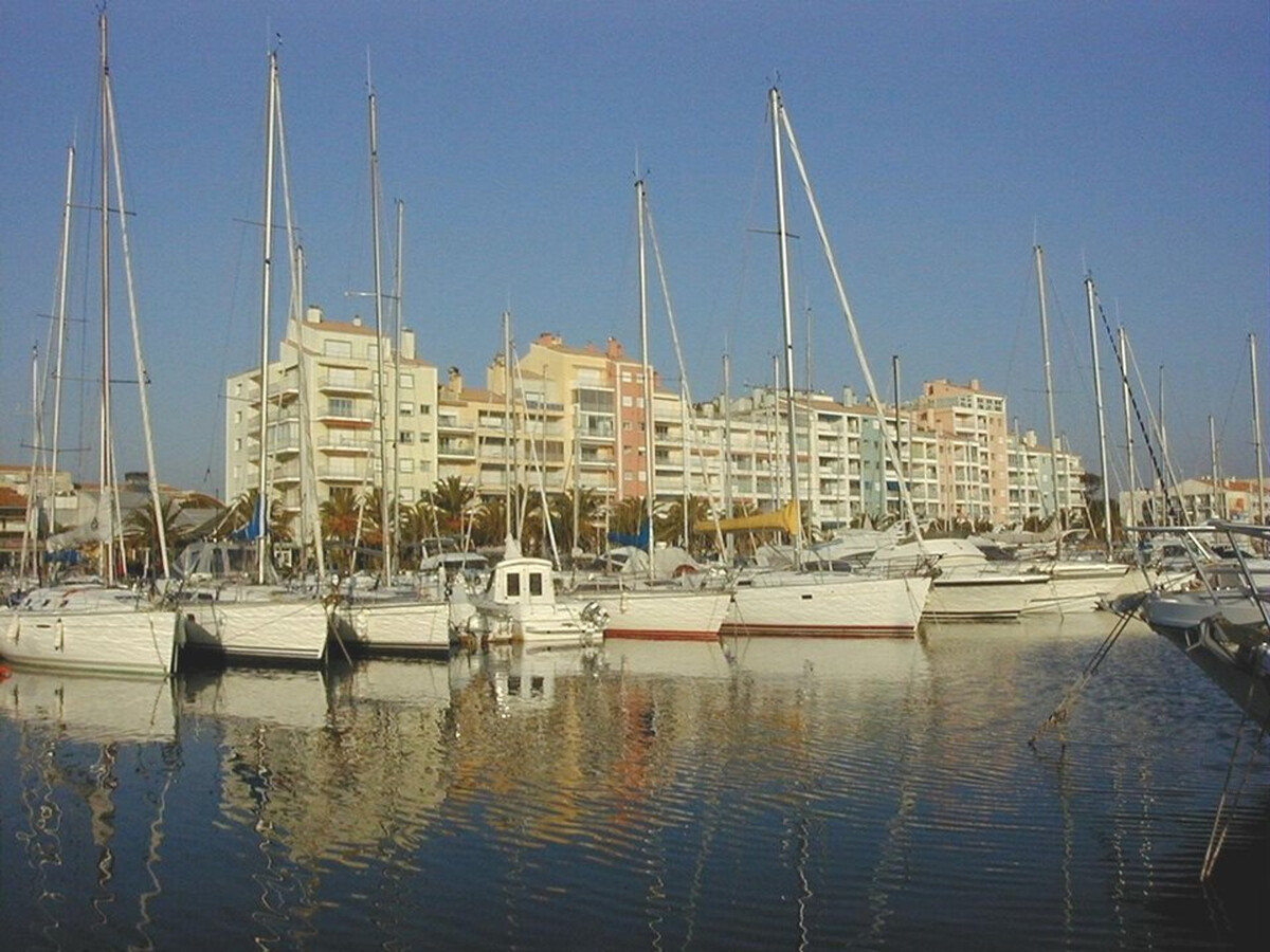 T2 rénové à Hyères avec piscine, parking et clim - Photo 15