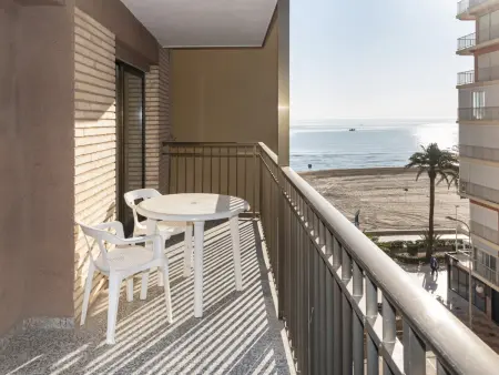 Location appartement à Cullera, Appartement à Cullera avec 3 chambres, à 10m de la plage