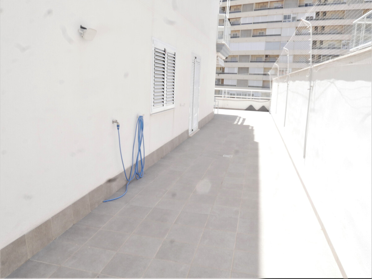Appartement neuf 2 chambres à Cullera, vue mer, piscine - Photo 20