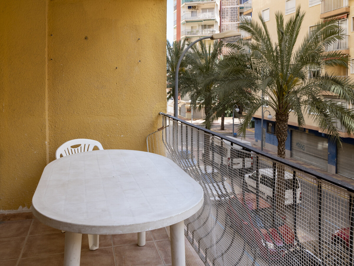 Appartement 2 chambres à 200 m de Playa San Antonio - Photo 7