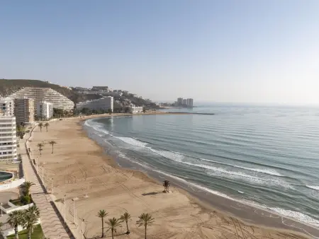 Location appartement à Cullera, Appartement lumineux avec piscine et climatisation, face à la plage de Cullera