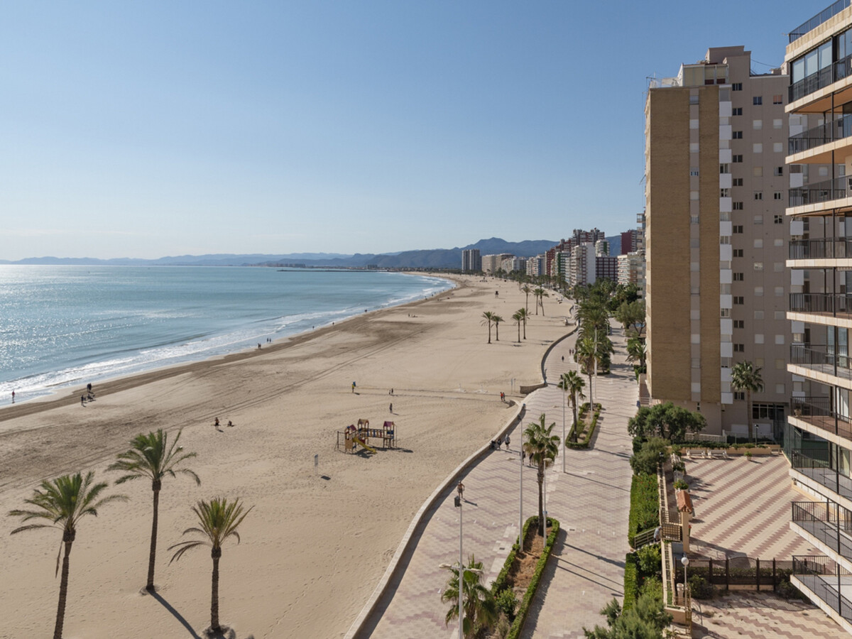 Appartement 3 chambres en première ligne de plage à Cullera - Photo 2
