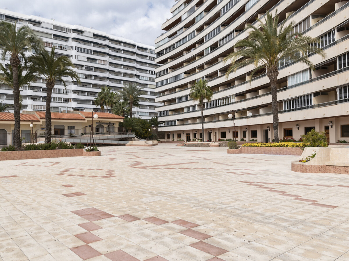 Appartement front de mer, 2 chambres, piscine à Cullera - Photo 36