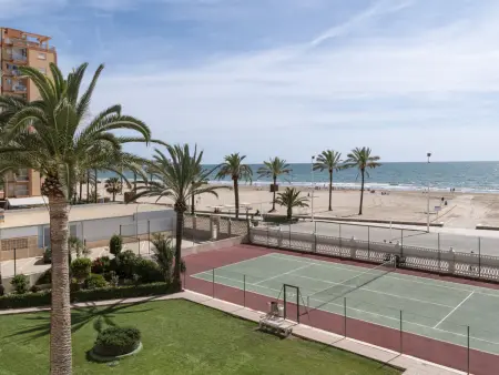 Location appartement à Cullera, Charmant appartement 3 chambres en bord de mer avec piscine et WiFi à Cullera