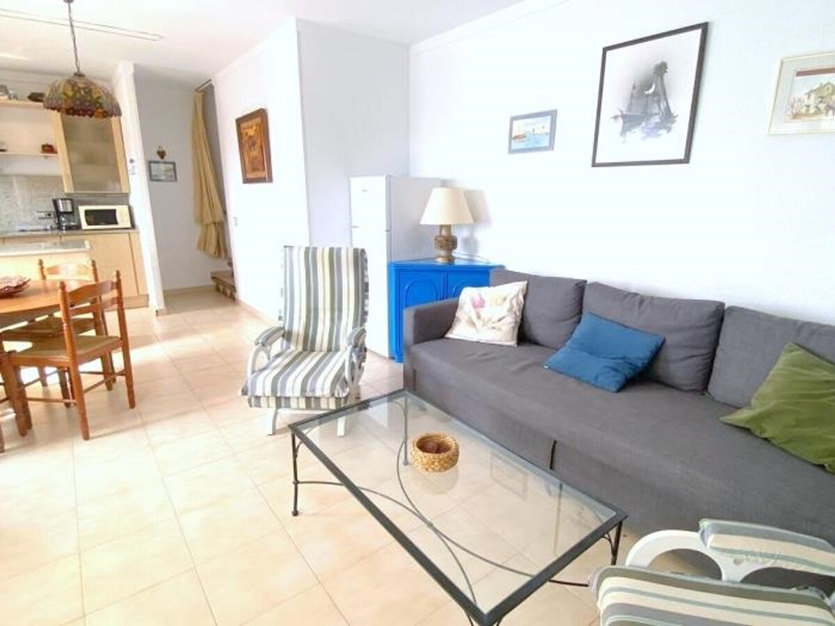 Appartement 6 pers. Roses - Terrasse vue mer et barbecue - Photo 6