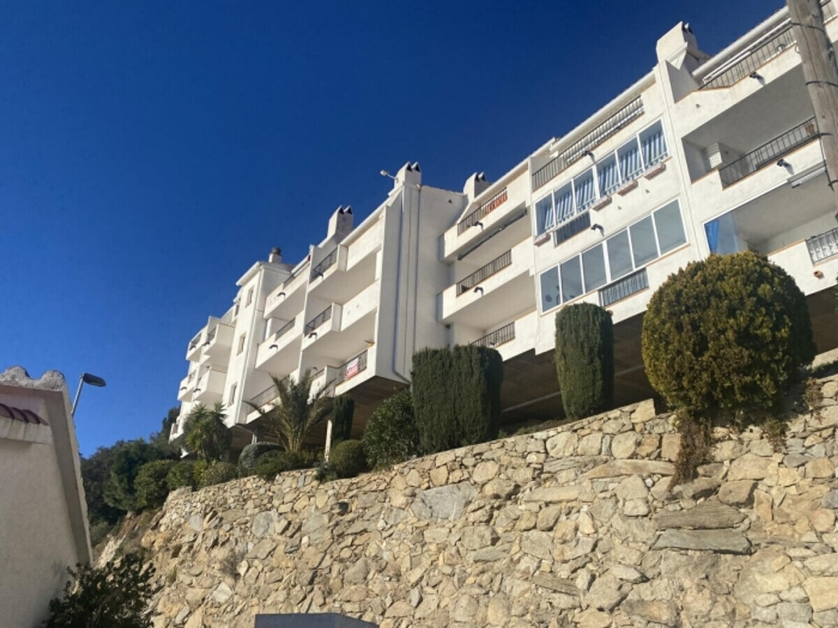 Appartement 6 pers. Roses - Terrasse vue mer et barbecue - Photo 9