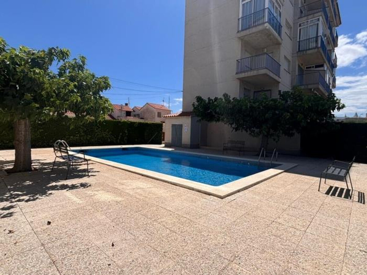 Appartement 2 pièces Roses, piscine commune et terrasse - Photo 12