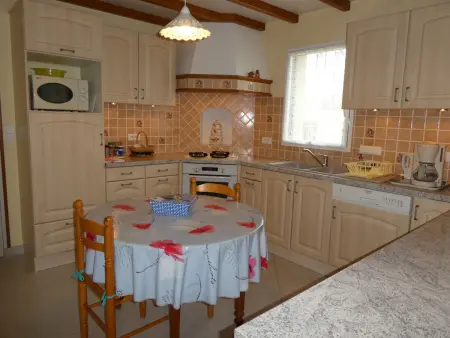 Gîte 4 chambres avec jardin 440 m² à 500 m plage : photo 2