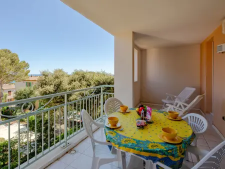 Appartement Les Calanques du Parc, vue mer à Saint Aygulf : photo 3