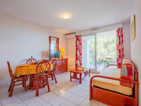 Appartement Les Calanques du Parc, vue mer à Saint Aygulf : photo 4
