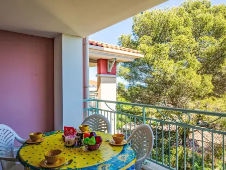 Appartement Les Calanques du Parc, vue mer à Saint Aygulf : photo 12