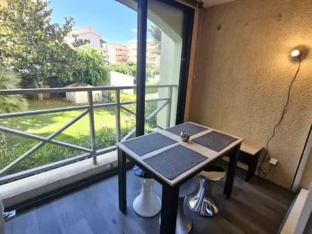 Appartement 2 pièces avec balcon et parking à Sainte-Maxime : photo 2