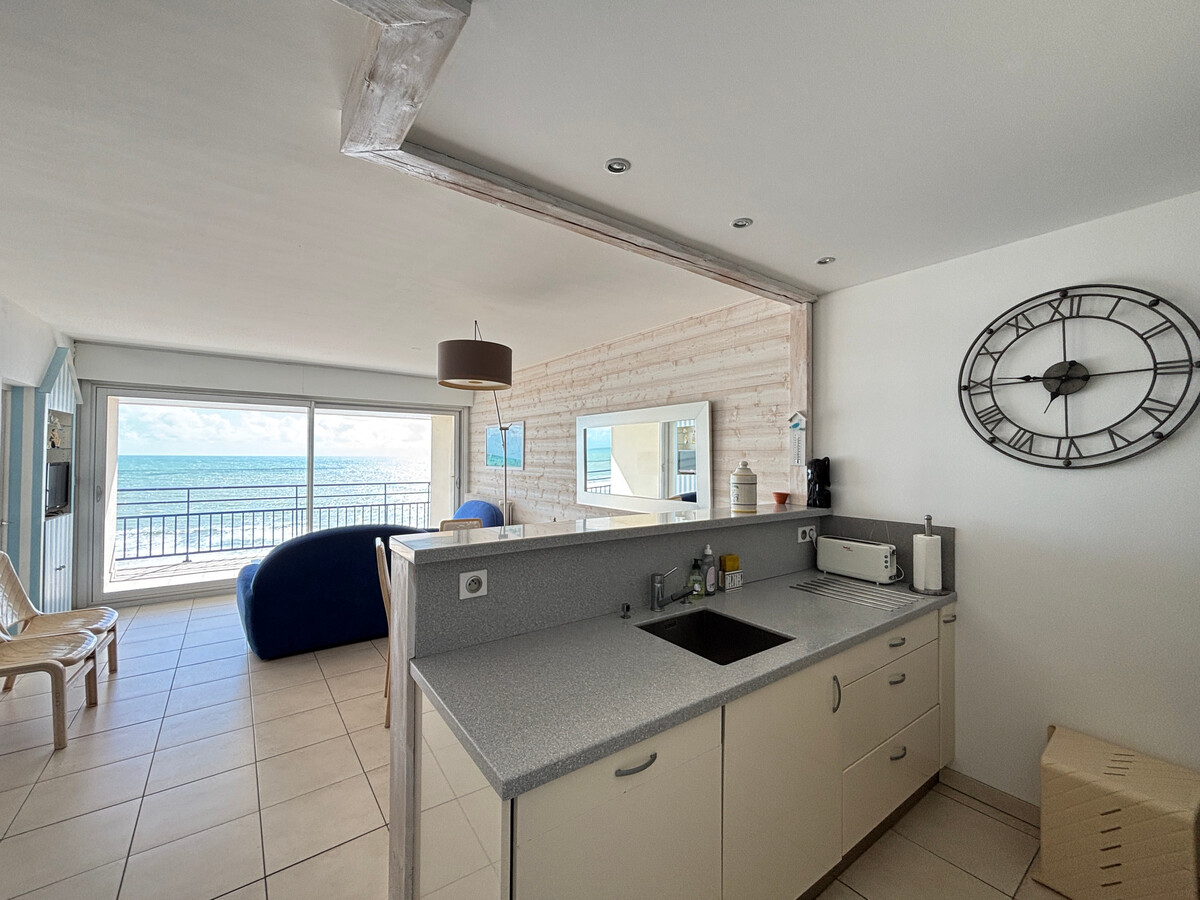 Appartement 2 étoiles face mer avec garage - Les Sables-d'Olonne - Photo 4