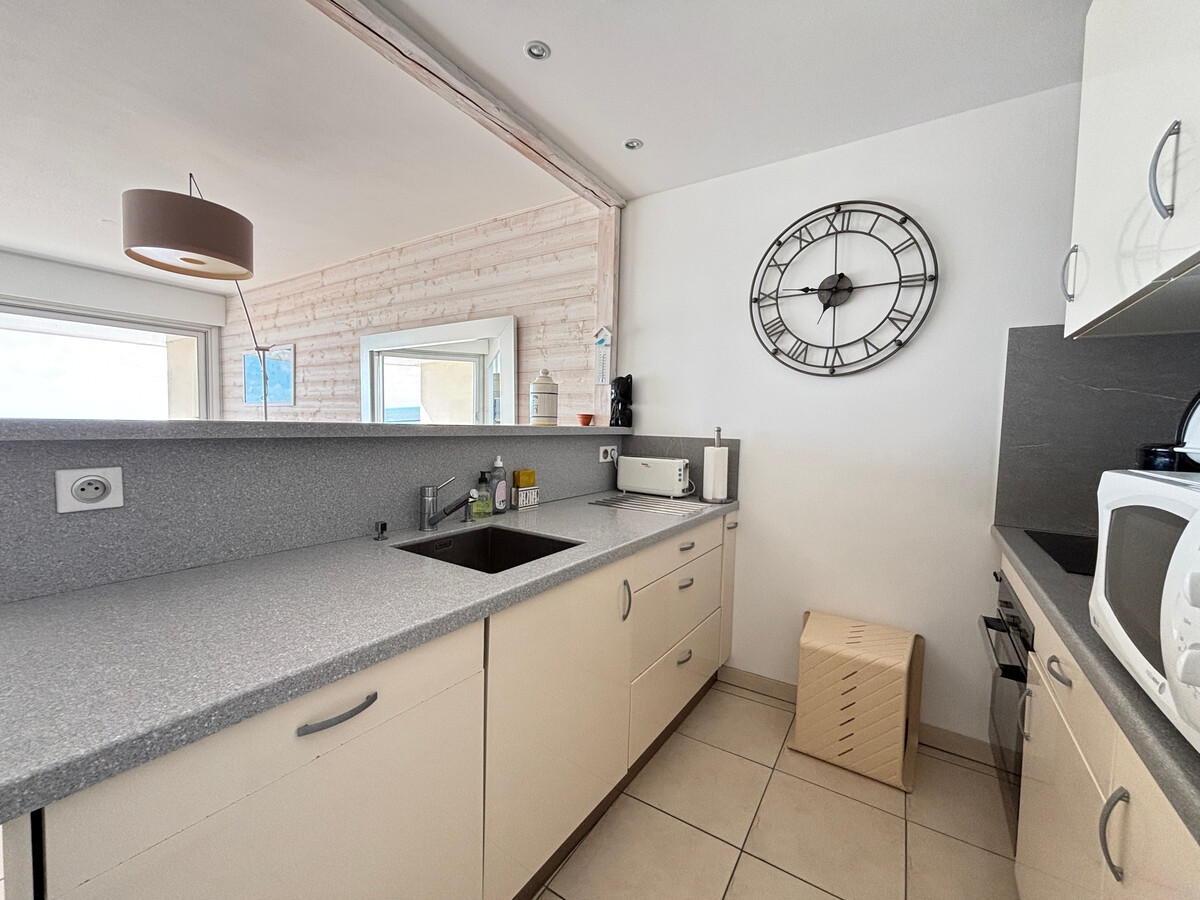 Appartement 2 étoiles face mer avec garage - Les Sables-d'Olonne - Photo 10
