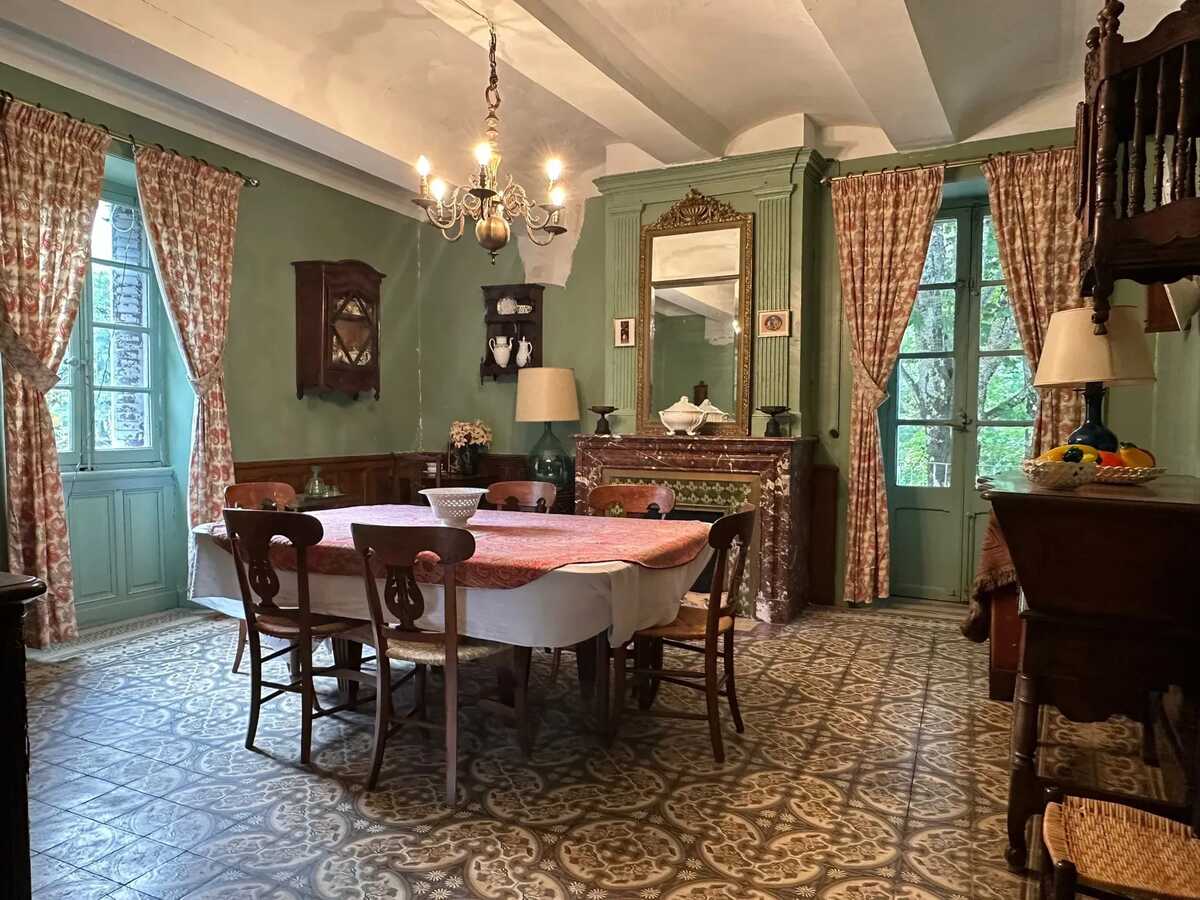 Villa historique à Berrias-et-Casteljau, 350 m² avec piscine privée - Photo 8