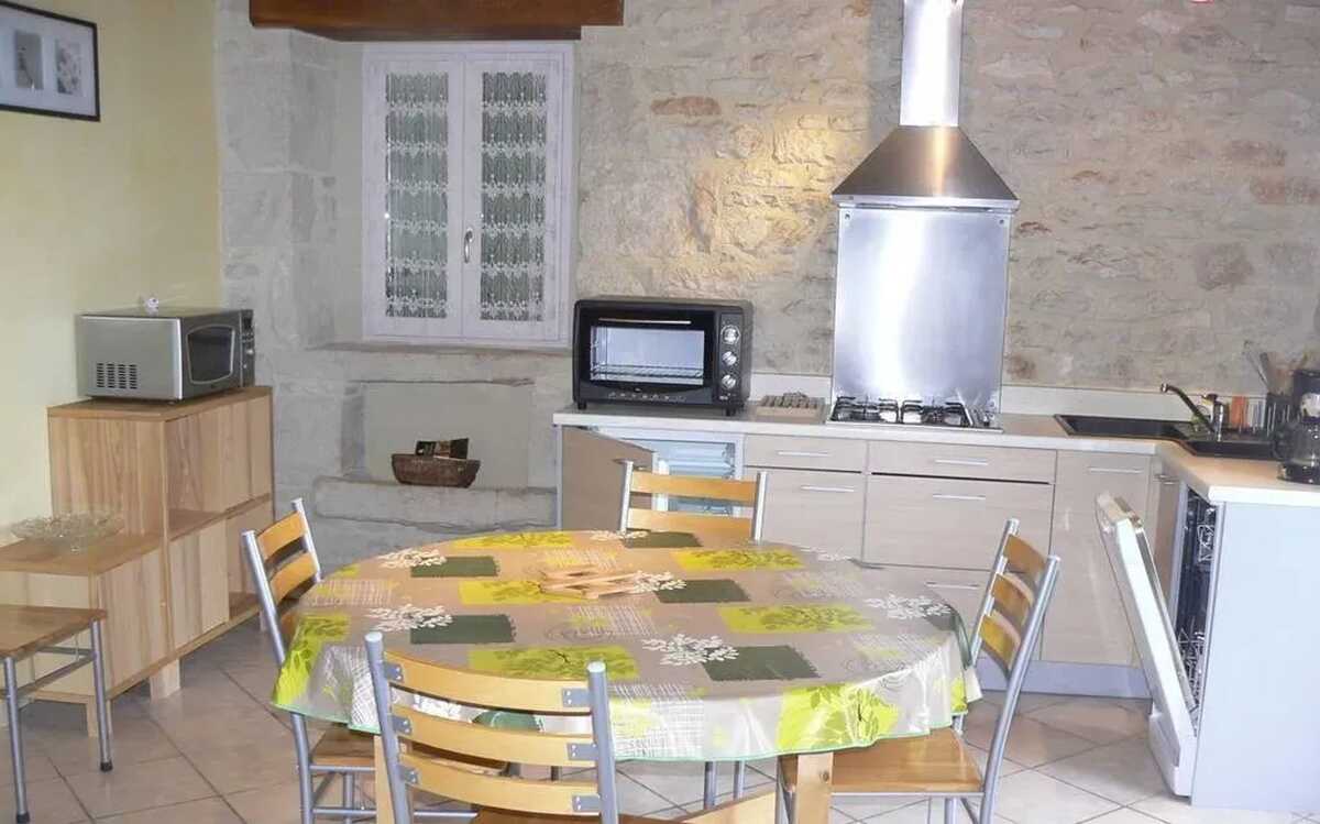Maison 3 étoiles à Faycelles, 6 personnes, animaux acceptés - Photo 2
