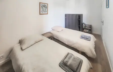 Maison en pierre avec piscine chauffée à Roquebrun : photo 30