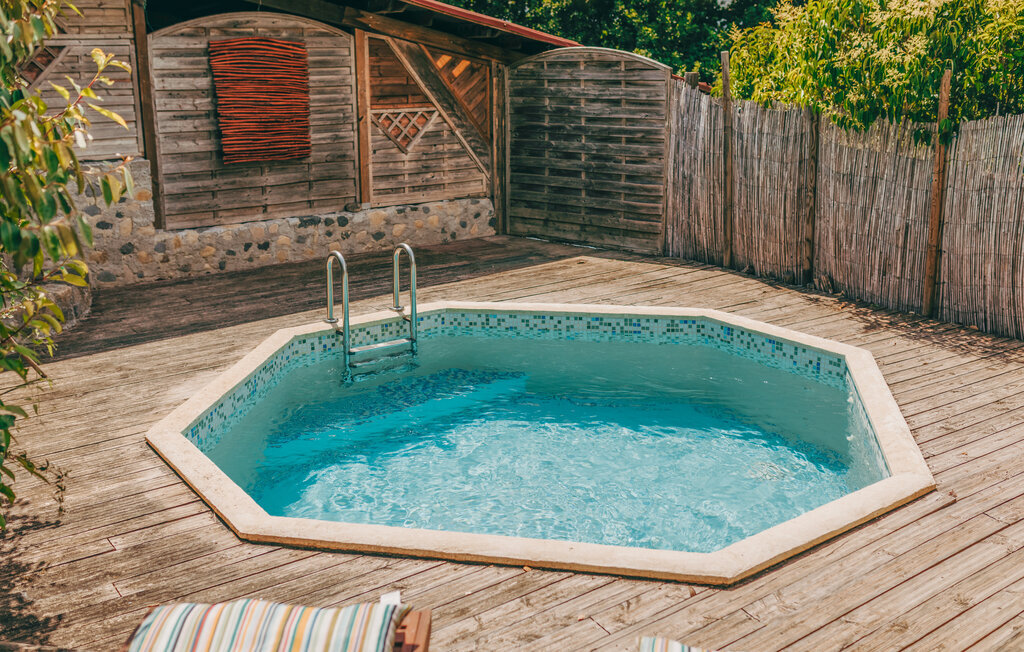 Maison jumelée avec piscine privée à Saint-Germain - Photo 1