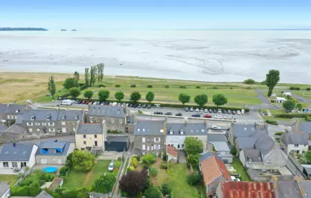 Maison bretonne en pierre, vue mer à Saint-Benoît-des-Ondes : photo 10
