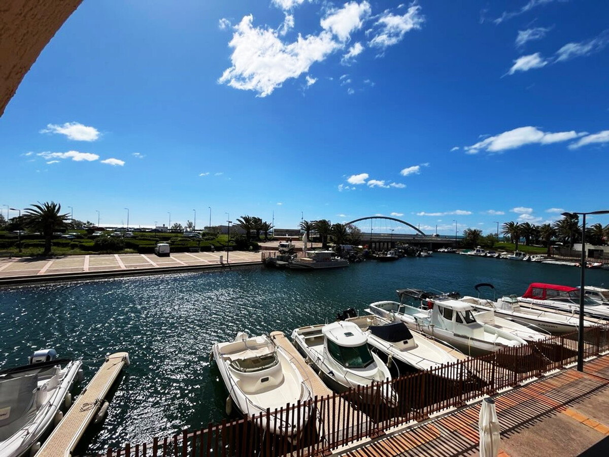 2 pièces Sète vue canal, parking privé, plage à 400 m - Photo 1