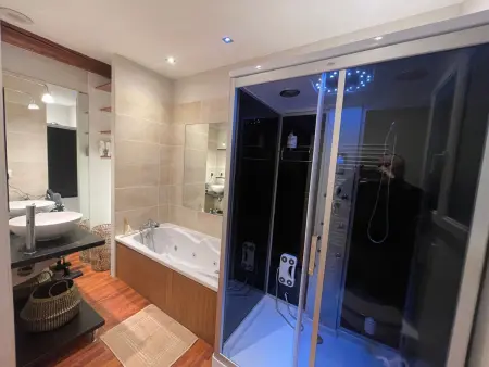 Appartement moderne centre-ville Épinal, 2-4 pers : photo 7