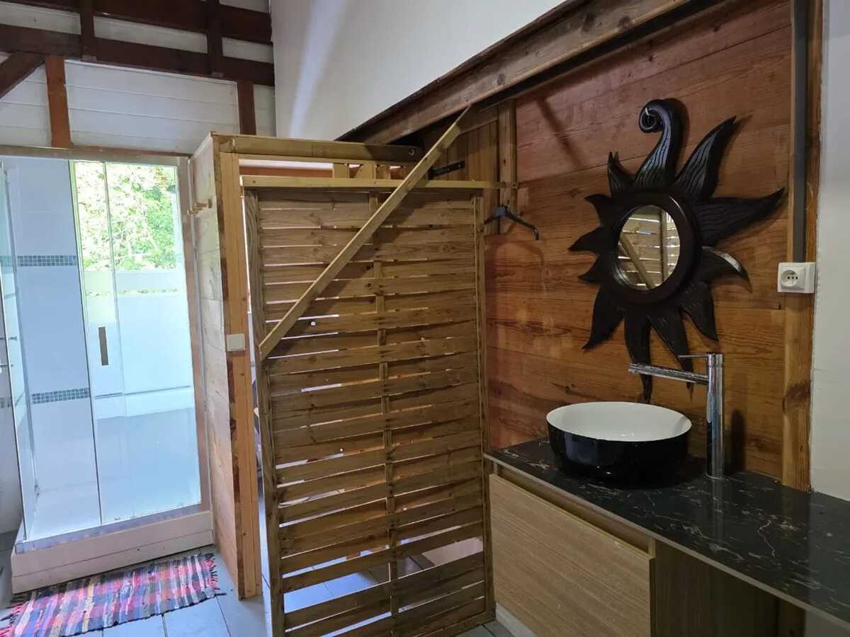 Appartement 5 chambres avec jardin et ruisseau à Goyave - Photo 13