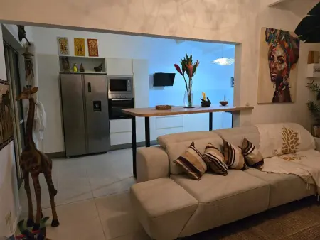 Maison 2 chambres avec jardin privatif et barbecue à Baie-Mahault : photo 3
