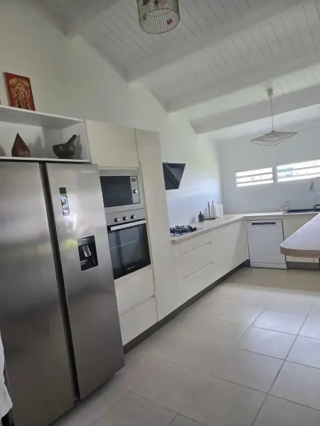 Maison 2 chambres avec jardin privatif et barbecue à Baie-Mahault : photo 12