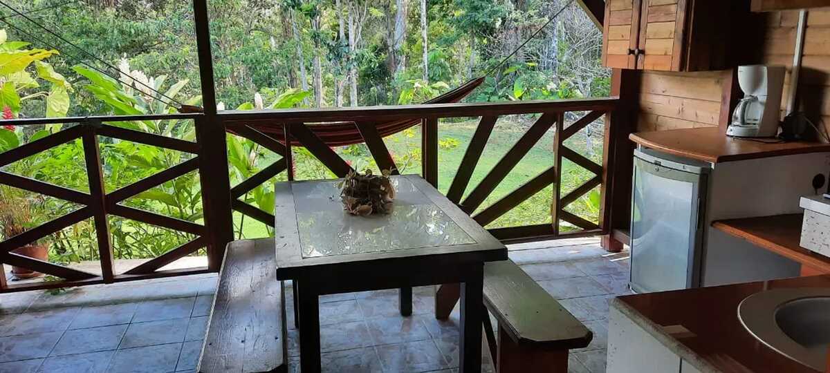 Bungalow 40 m² à Goyave, terrasse et jardin - Photo 2