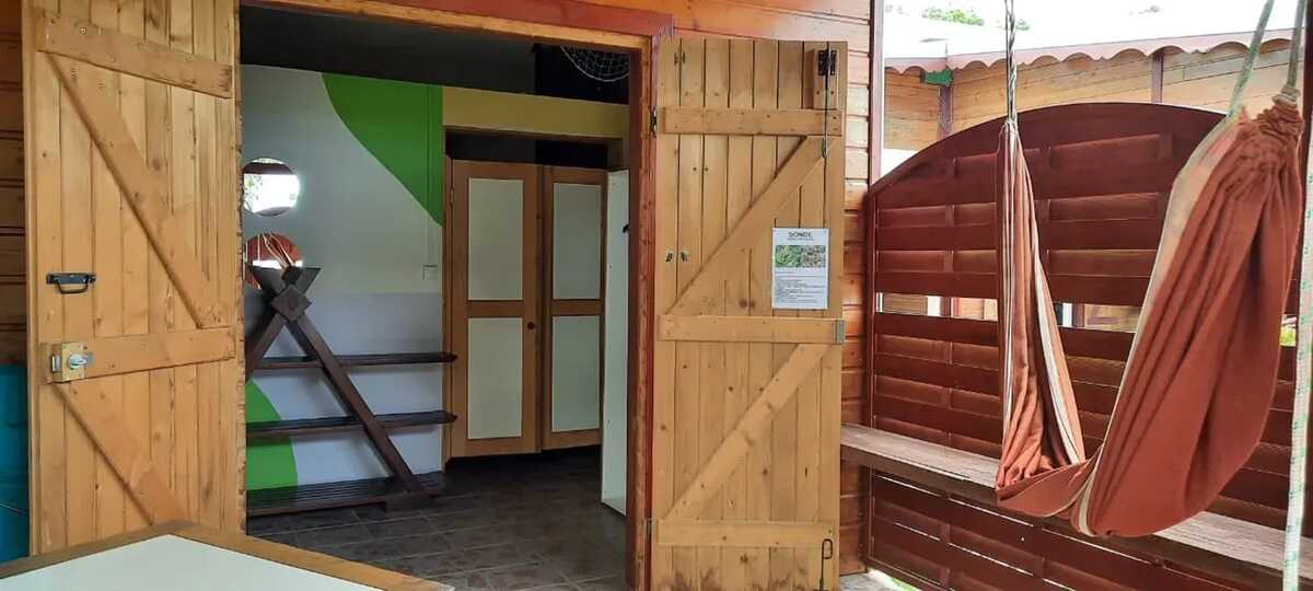Appartement 2 pers. à Goyave, vue montagnes et rivière - Photo 2