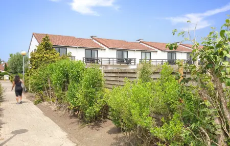 Appartement avec piscine commune chauffée à Bredene, près de la plage : photo 3