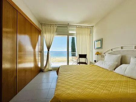 Appartement vue mer à Roses, crique d'Almadraba, 2 chambres : photo 17